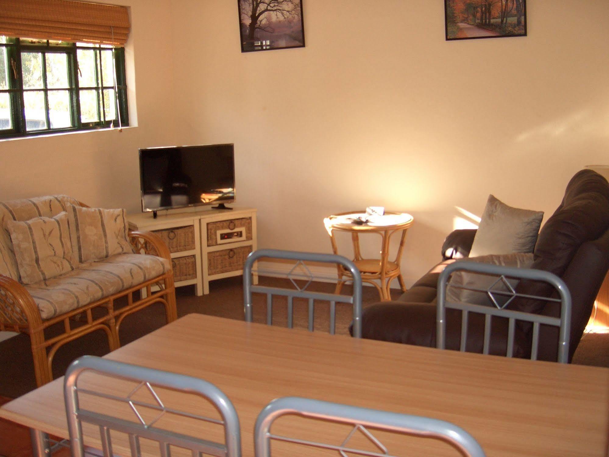 Koo Karoo Guest Lodge And Self Catering Montagu Exterior photo